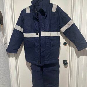 X-SMALL Red Wing FR Jumpsuit and Jacket Cold Weather
